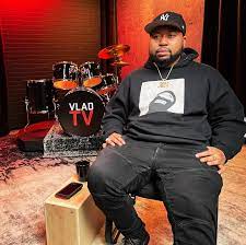 DJ Akademiks Spends $50K in Miami Club and DoorDashes Pizza Mid-Party photo DJ Akademiks Spends $50K in Miami Club and DoorDashes Pizza Mid-Party image