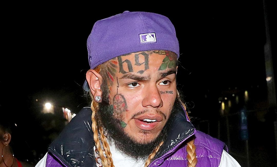 6ix9ine Defends “Rest in Piss” Comment About King Von in Explosive VladTV Interview