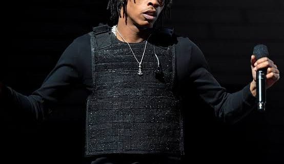 Lil Baby Debuts His New Song, "Dark Mode" In Beats By Dre Commercial With Ja Morant