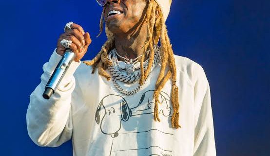 Lil Wayne Leaves Fan Confused After Appearing At Anita Baker's Concert