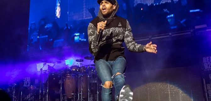 Chris Brown's "Breezy" First Week Sales Forecasts Out
