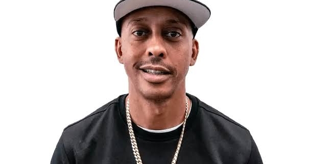 Gillie Raps for GloRilla During Interview 🐐🤣
