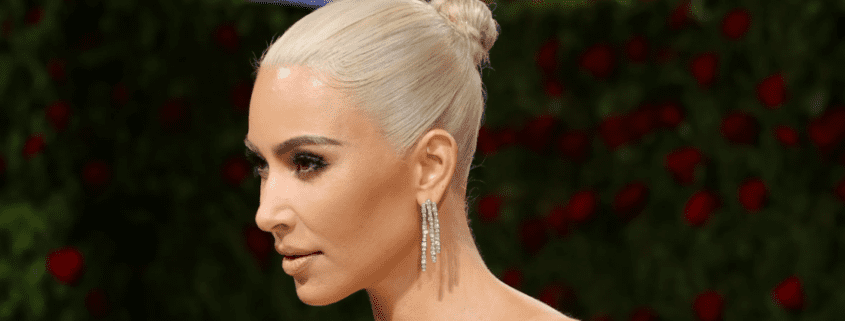Kim Kardashian's Bold Hair Transformation - A New Look for the Queen of Urban Glam