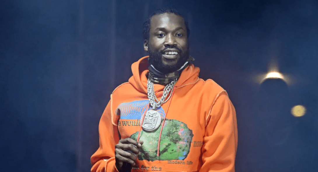 Meek Mill’s Unveils His Wild “Cougar Fantasy” on Social Media!