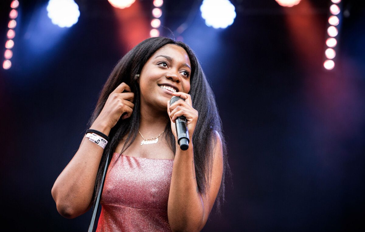 Noname Explains Her Diss on Jay-Z, Beyoncé, Rihanna, and Kendrick Lamar in ‘Namesake’