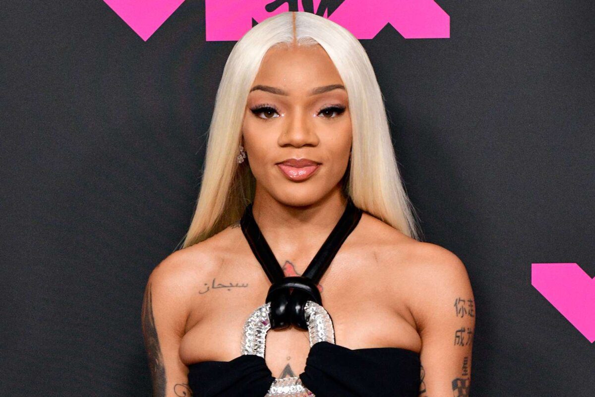 Timely Response: GloRilla Throws Shade Back at Damian Lillard’s Ex-Wife with “GloLillard” Jersey