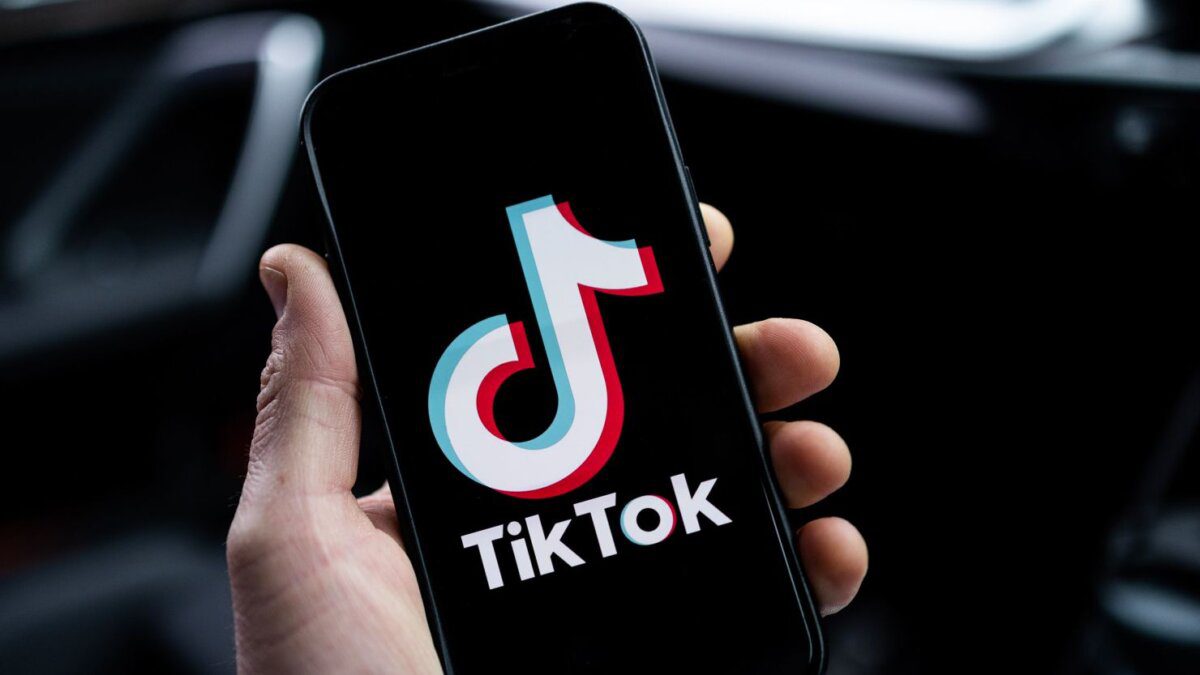 TikTok CEO Chew Vows to Fight US Ban in Court, Citing Freedom of Speech