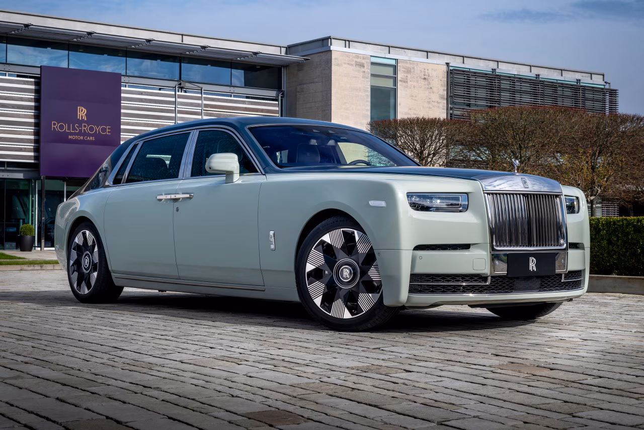 They brought a fancy Rolls-Royce to a rough part of Atlanta to shoot a music video — but sadly, it got stuck and caused a big scene.”