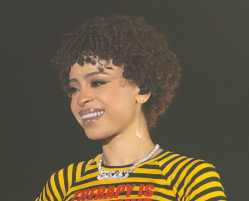 Ice Spice Responds After Fans Accuse Her of Buying Fake Views for “Baddie Baddie” Music Video image