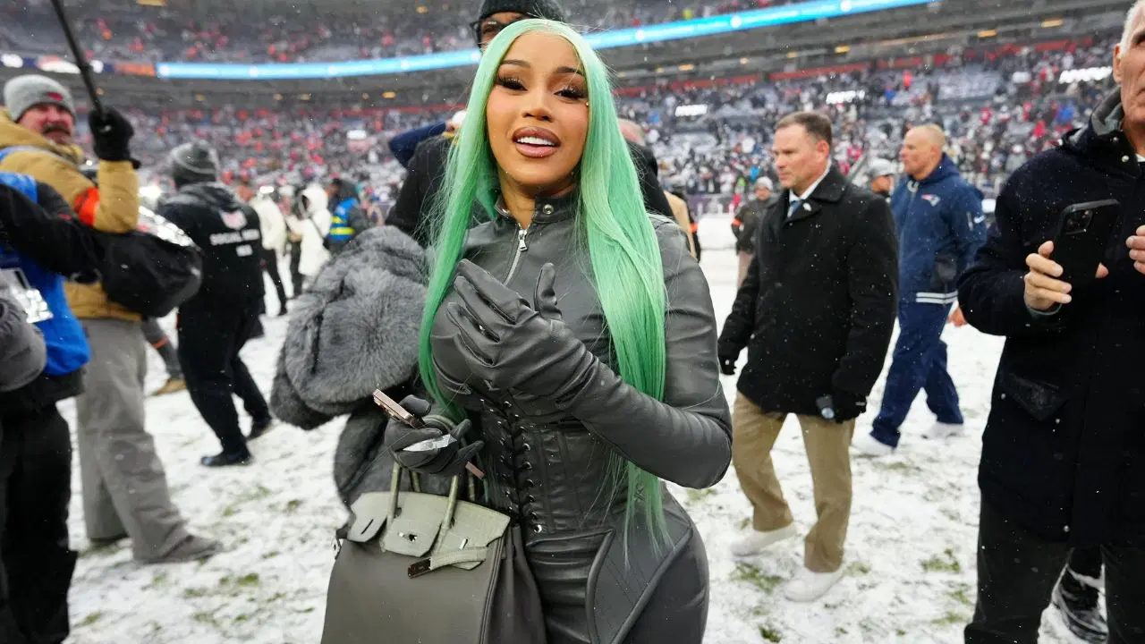 Cardi B Turns Super Bowl Commentary Into Pure Chaos — And Admits She Was Lit 😂🏈
