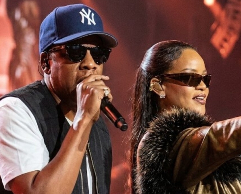 Rihanna Joins Jay-Z at Yankee Stadium Residency, Creating Viral Hip Hop Moment